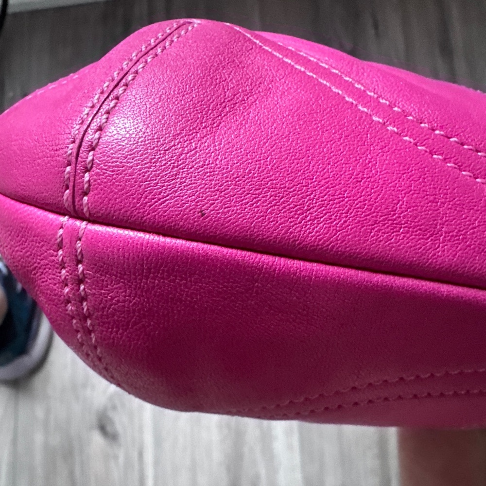 Coach Soho Demi Hobo Hot Pink Leather Vintage Small Shoulder Bag Y2K 9541 Rare - Picture 10 of 14